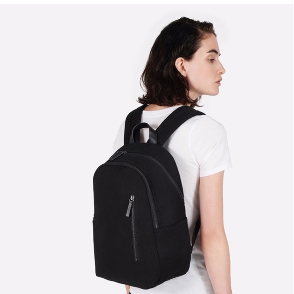 Everlane Handbags - Everlane Modern Commuter Backpack Navy
